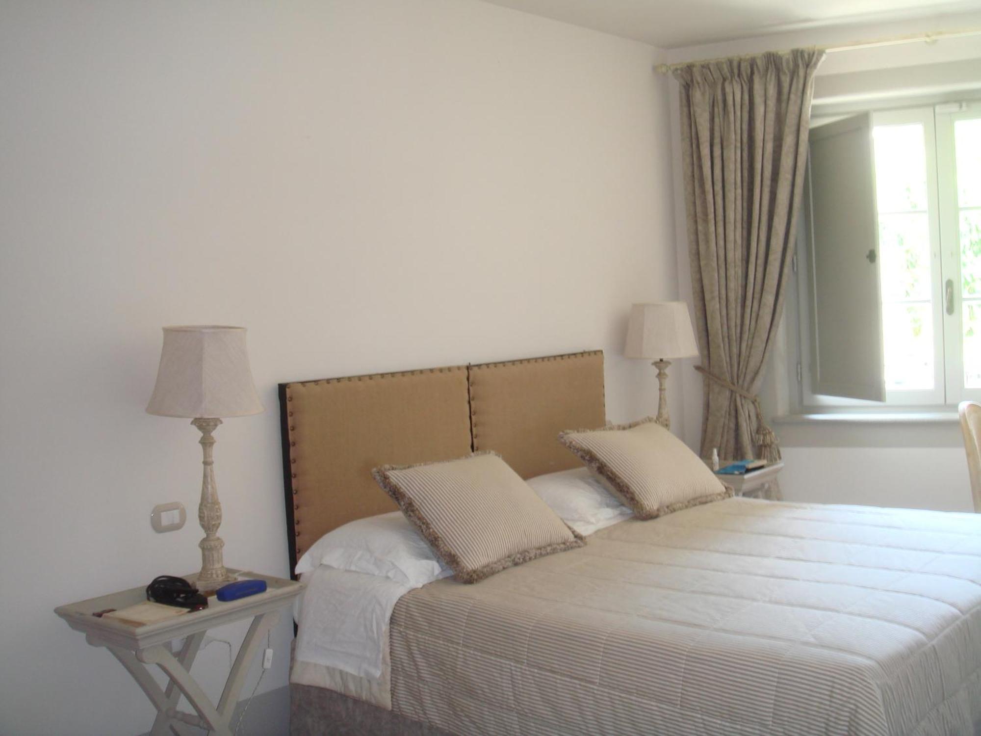 B&B Pieve Degli Artisti Pietrasanta Oda fotoğraf